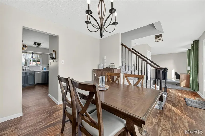 1941 Royal Heir Drive, O'Fallon, MO 63366 — listing photo 6 of 46