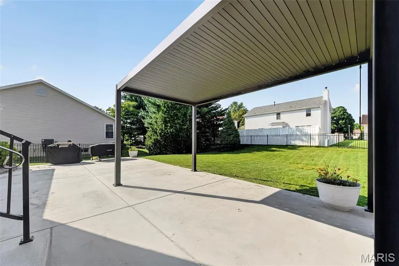 1941 Royal Heir Drive, O'Fallon, MO 63366 — listing photo 40 of 46