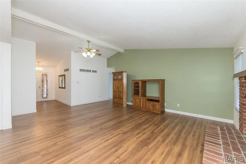 1124 Athena Way, St Peters, MO 63376 — listing photo 10 of 36