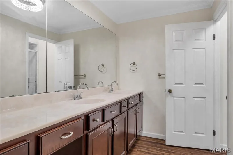 2335 Manor Grove Drive #10, Chesterfield, MO 63017 — listing photo 22 of 36
