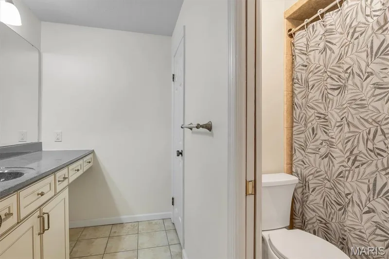 2335 Manor Grove Drive #10, Chesterfield, MO 63017 — listing photo 26 of 36