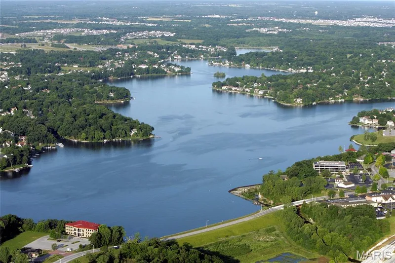 Large community lake — 72 Champagne Drive, Lake St. Louis, MO 63367