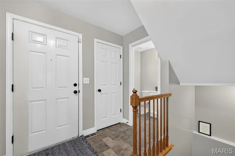222 Centerfield Drive, O'Fallon, MO 63366 — listing photo 3 of 30