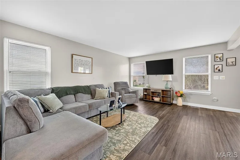 222 Centerfield Drive, O'Fallon, MO 63366 — listing photo 5 of 30