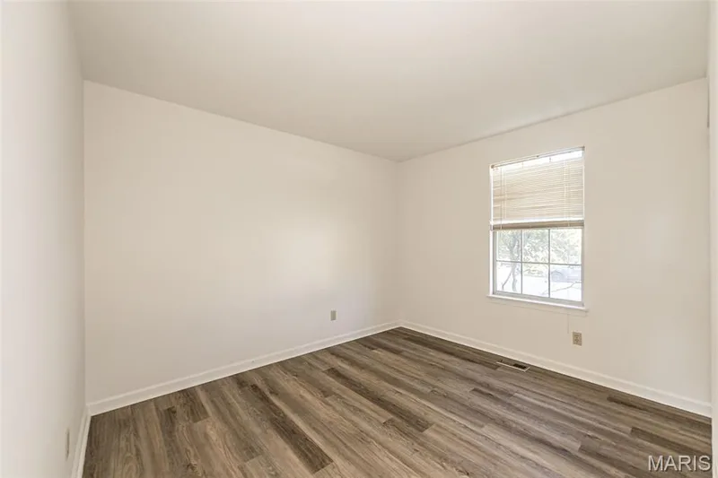 121 Oak Valley Drive, St Peters, MO 63376 — listing photo 23 of 33