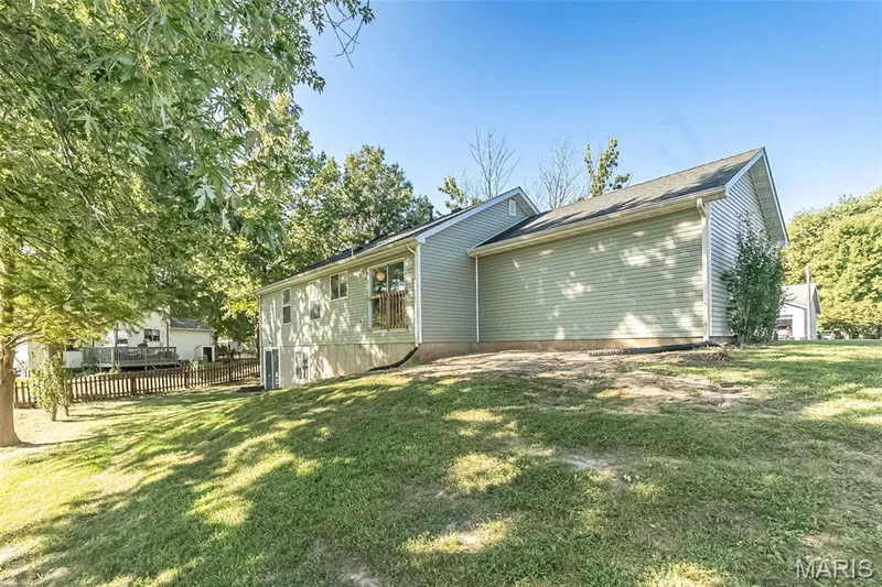 121 Oak Valley Drive, St Peters, MO 63376 — listing photo 31 of 33