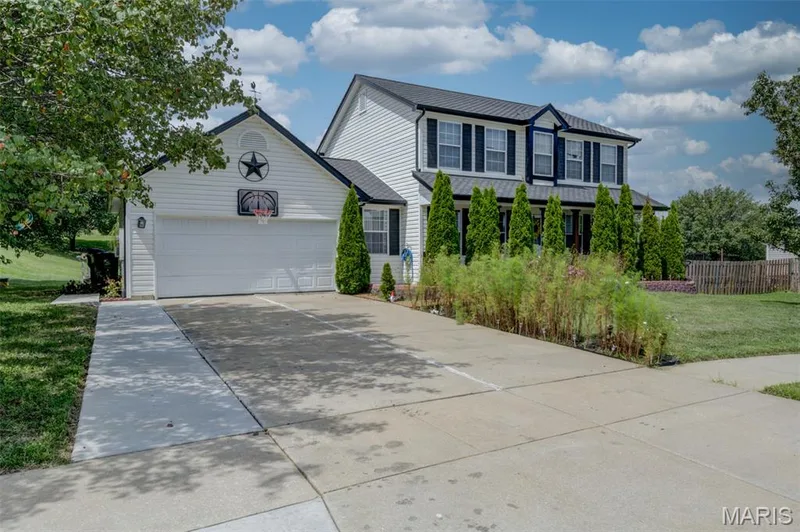 203 Wildflower Ridge Drive, Wentzville, MO 63385 — listing photo 4 of 65