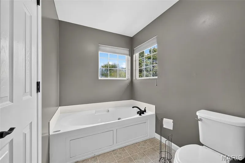 904 Hampshire Heath Drive, O'Fallon, MO 63368 — listing photo 38 of 67