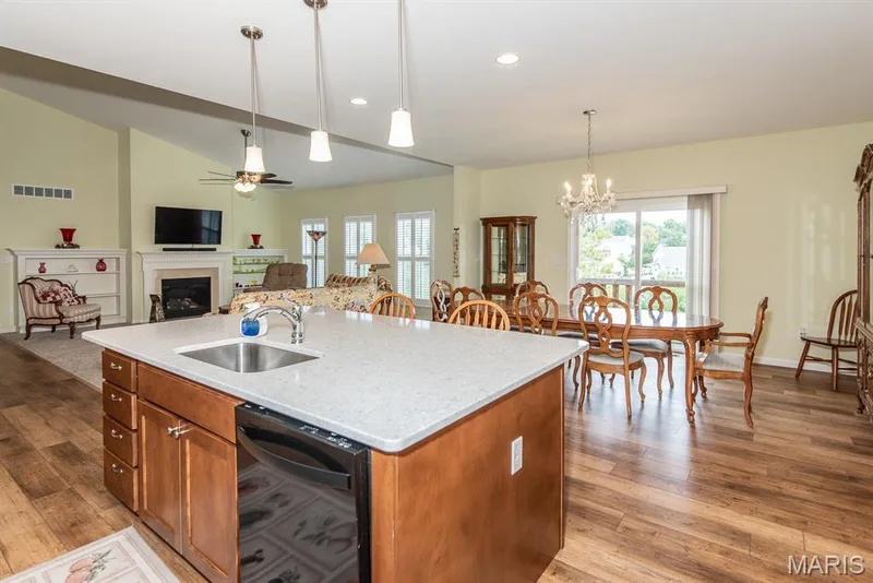 113 Gronefeld Court, St Charles, MO 63303 — listing photo 9 of 47