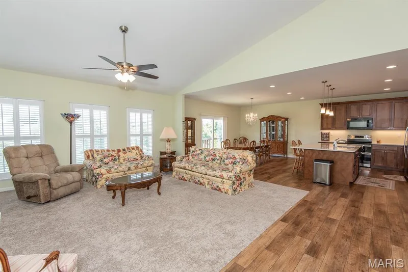 113 Gronefeld Court, St Charles, MO 63303 — listing photo 14 of 47