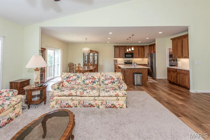 113 Gronefeld Court, St Charles, MO 63303 — listing photo 15 of 47