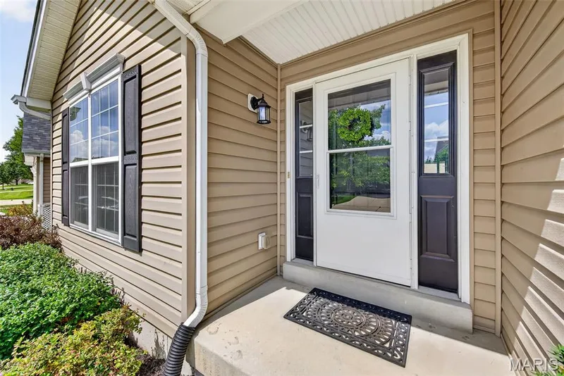 603 Prairiegate Court, Lake St. Louis, MO 63367 — listing photo 8 of 60