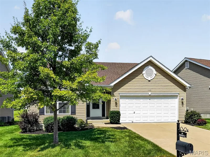 603 Prairiegate Court, Lake St. Louis, MO 63367 — listing photo 13 of 60