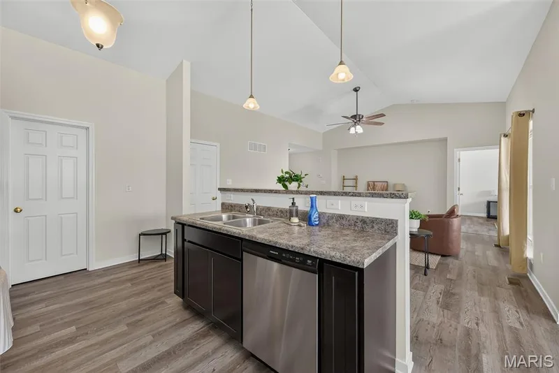 603 Prairiegate Court, Lake St. Louis, MO 63367 — listing photo 22 of 60