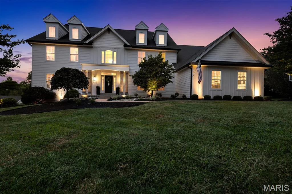 1109 Windridge Estates Lane, Chesterfield, MO 63005 — listing photo 1 of 99