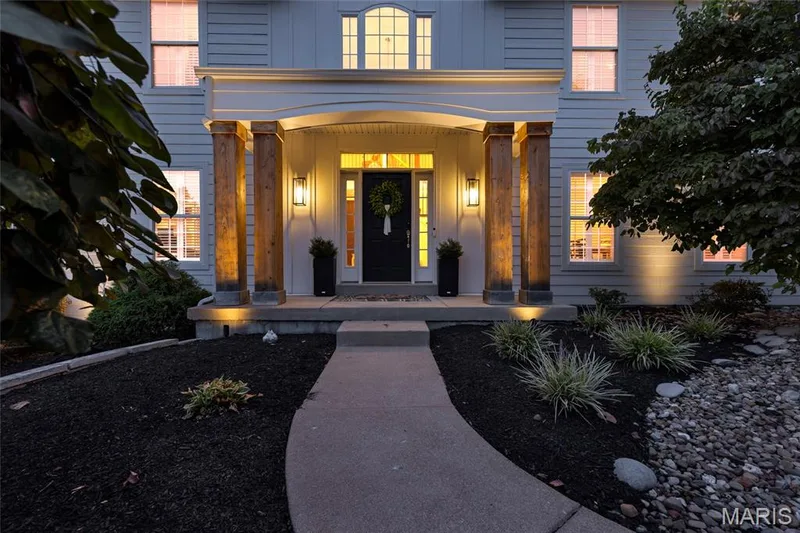 1109 Windridge Estates Lane, Chesterfield, MO 63005 — listing photo 9 of 99