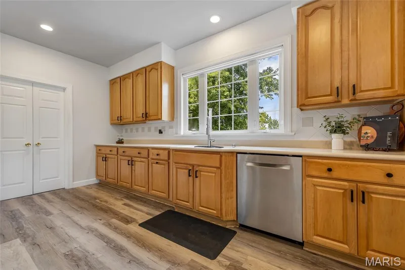 1109 Windridge Estates Lane, Chesterfield, MO 63005 — listing photo 27 of 99