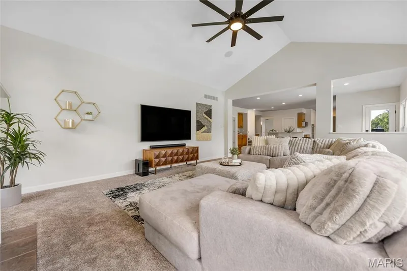 1109 Windridge Estates Lane, Chesterfield, MO 63005 — listing photo 39 of 99