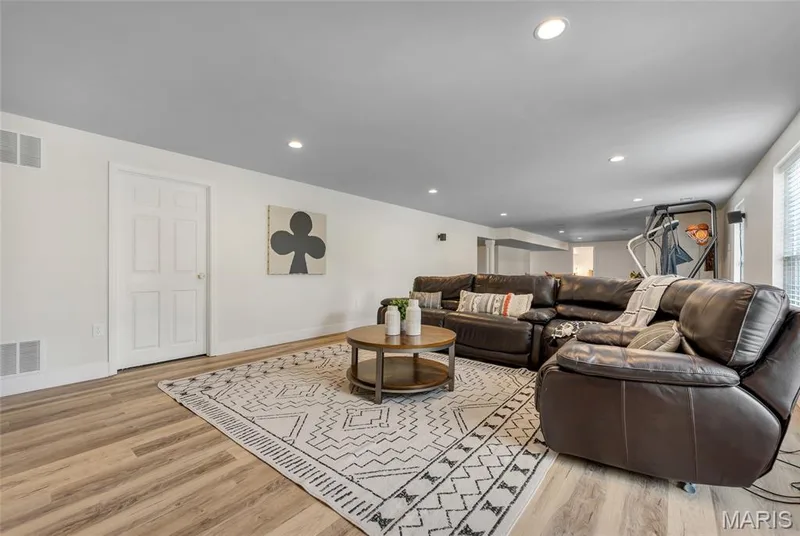 1109 Windridge Estates Lane, Chesterfield, MO 63005 — listing photo 72 of 99