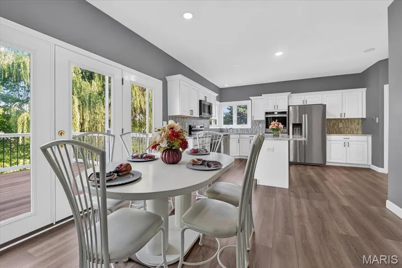 Large eat in kitchen — 3445 Riverchase Parkway, St Charles, MO 63301