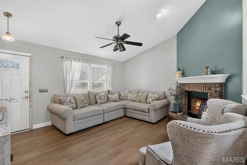 Vaulted ceiling in the living room — 314 Evening Star Court, Wentzville, MO 63385