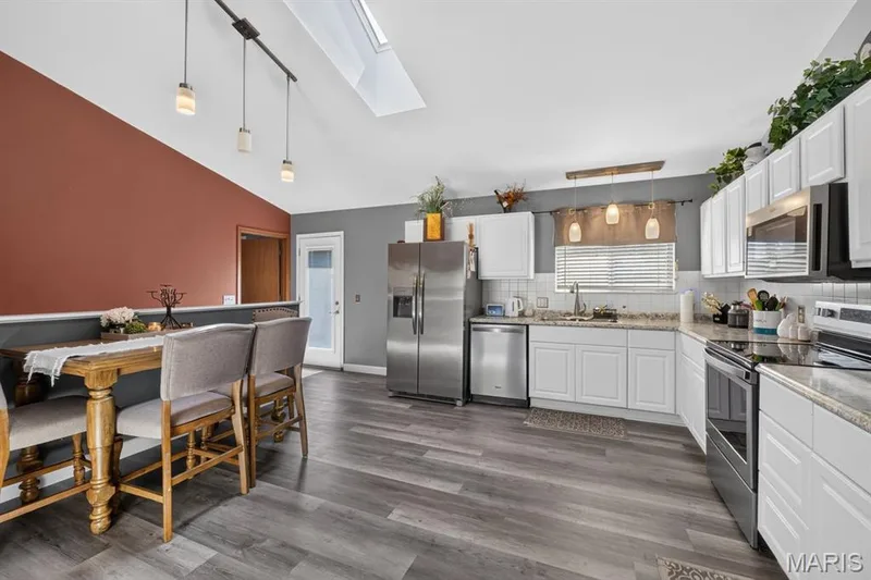 314 Evening Star Court, Wentzville, MO 63385 — listing photo 6 of 19