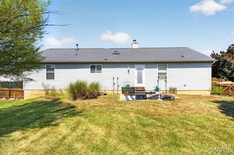 314 Evening Star Court, Wentzville, MO 63385 — listing photo 17 of 19