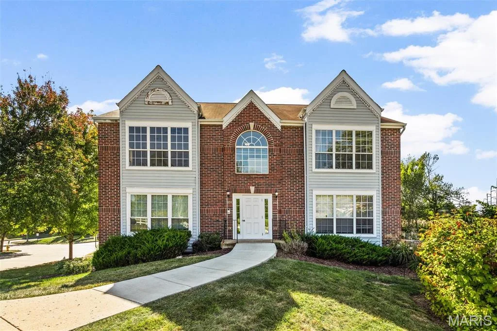 184 Timber Creek Drive #18C, O'Fallon, MO 63368 — listing photo 1 of 33