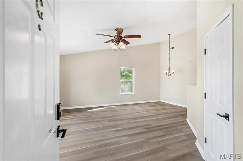 184 Timber Creek Drive #18C, O'Fallon, MO 63368 — listing photo 6 of 33