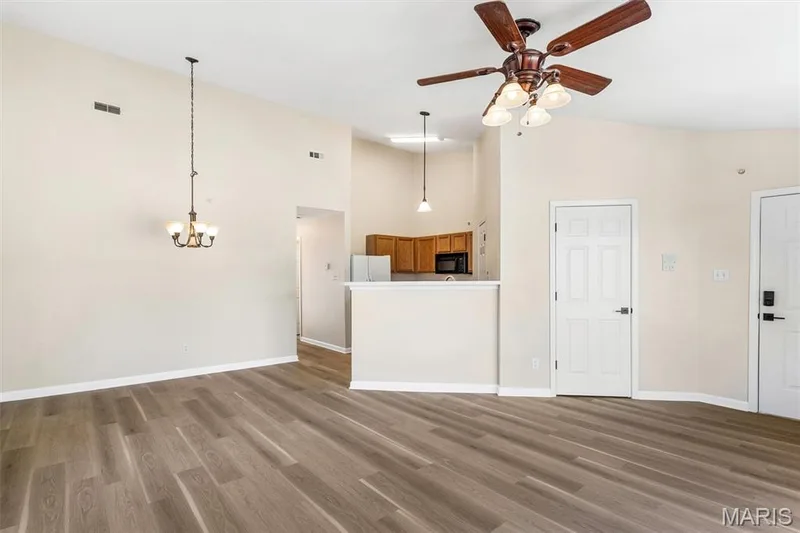 184 Timber Creek Drive #18C, O'Fallon, MO 63368 — listing photo 10 of 33