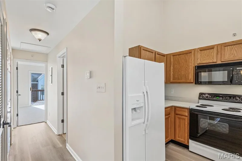 184 Timber Creek Drive #18C, O'Fallon, MO 63368 — listing photo 17 of 33
