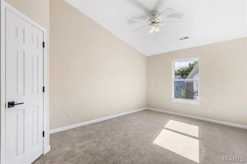 184 Timber Creek Drive #18C, O'Fallon, MO 63368 — listing photo 18 of 33