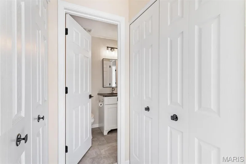 184 Timber Creek Drive #18C, O'Fallon, MO 63368 — listing photo 25 of 33