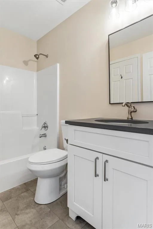 184 Timber Creek Drive #18C, O'Fallon, MO 63368 — listing photo 27 of 33
