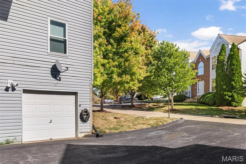 184 Timber Creek Drive #18C, O'Fallon, MO 63368 — listing photo 32 of 33