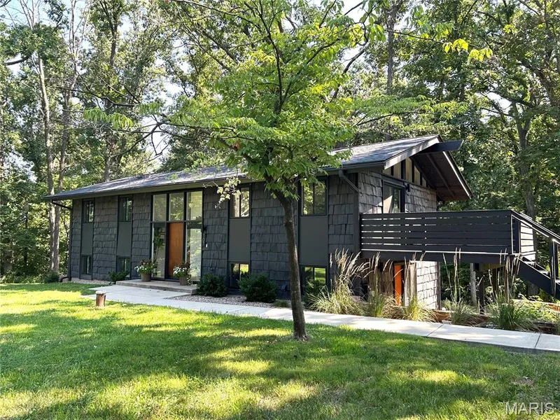 707 Genteman Road, O'Fallon, MO — listing photo 1