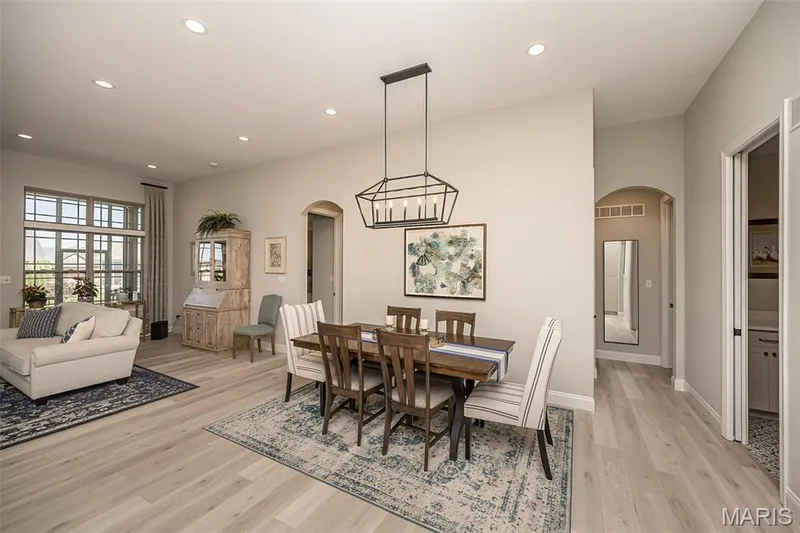 105 Royal Inverness Parkway, Dardenne Prairie, MO 63368 — listing photo 4 of 38