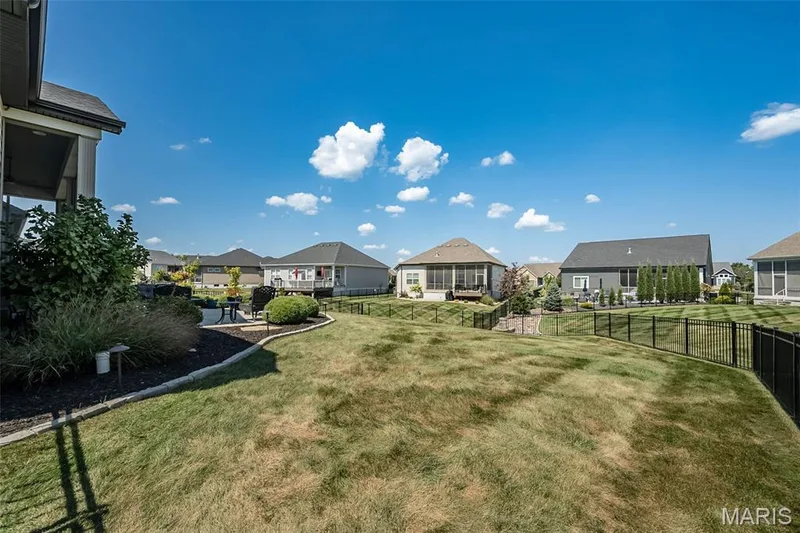 105 Royal Inverness Parkway, Dardenne Prairie, MO 63368 — listing photo 32 of 38