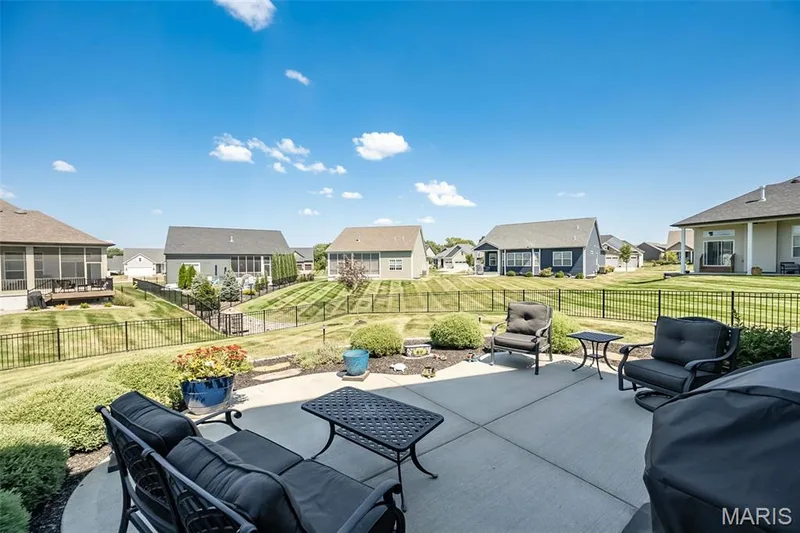 105 Royal Inverness Parkway, Dardenne Prairie, MO 63368 — listing photo 34 of 38