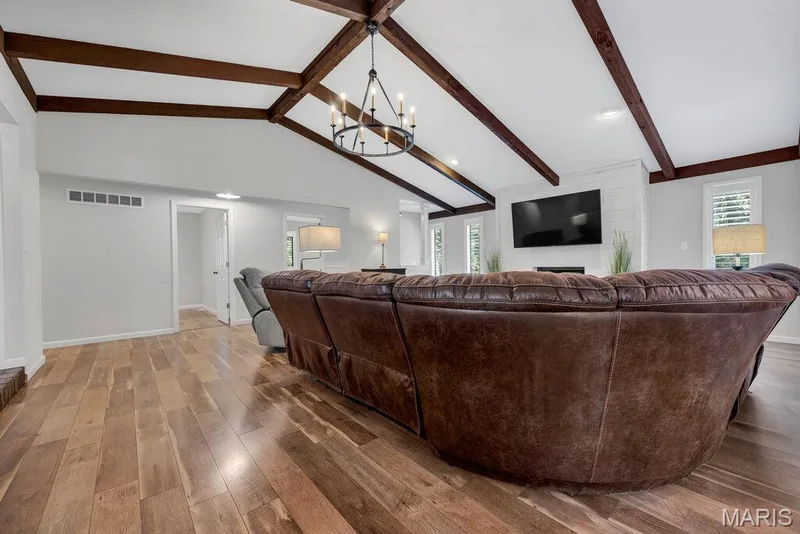 2 Bridal Oak Court, O'Fallon, MO 63366 — listing photo 5 of 56