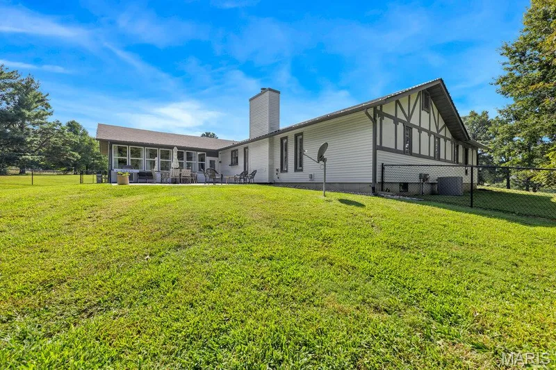 2 Bridal Oak Court, O'Fallon, MO 63366 — listing photo 35 of 56