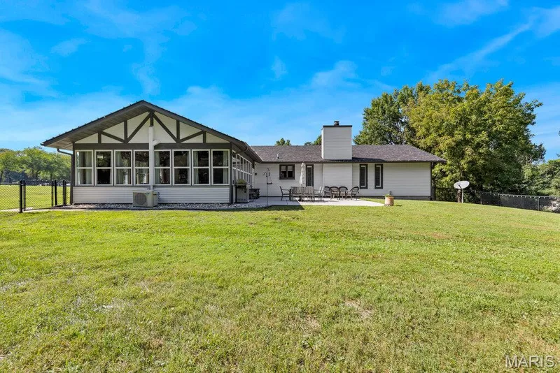 2 Bridal Oak Court, O'Fallon, MO 63366 — listing photo 37 of 56