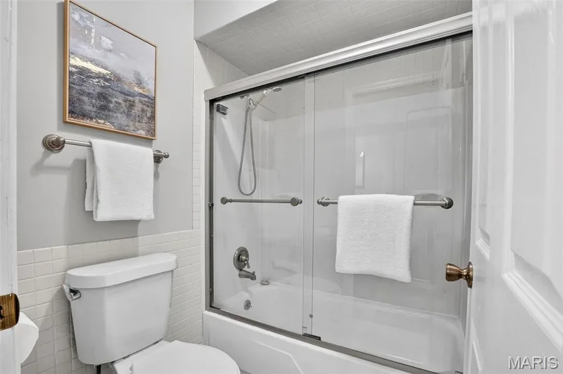 184 Gunston Hall Court, Chesterfield, MO 63017 — listing photo 20 of 48