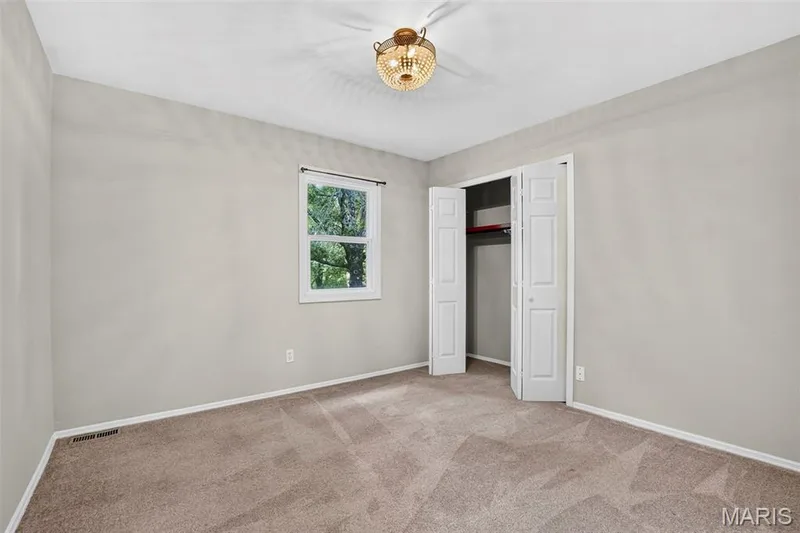 184 Gunston Hall Court, Chesterfield, MO 63017 — listing photo 23 of 48