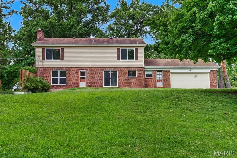 184 Gunston Hall Court, Chesterfield, MO 63017 — listing photo 38 of 48