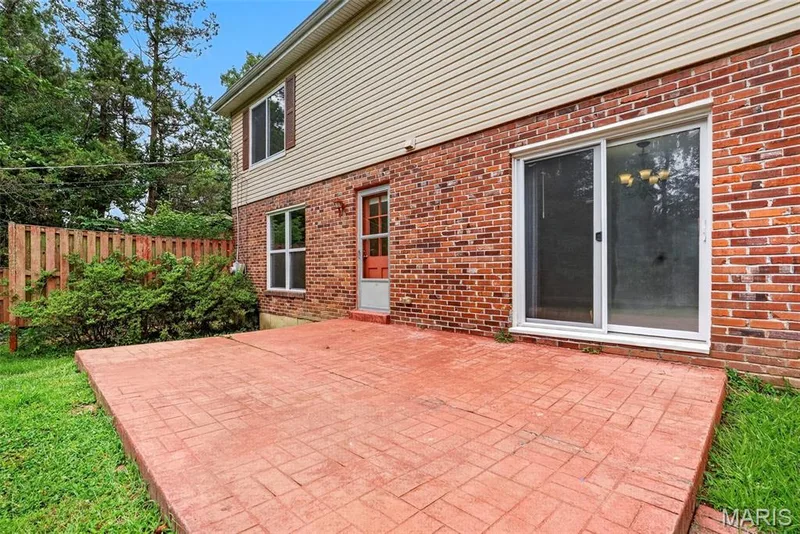 184 Gunston Hall Court, Chesterfield, MO 63017 — listing photo 40 of 48
