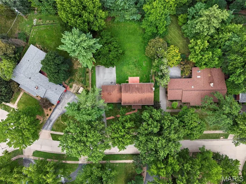 184 Gunston Hall Court, Chesterfield, MO 63017 — listing photo 44 of 48