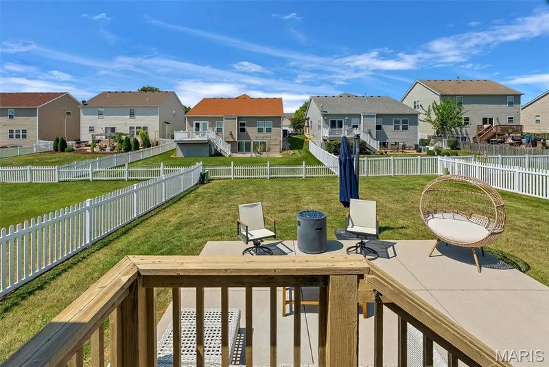 2046 Preston Woods Parkway, Lake St. Louis, MO 63367 — listing photo 35 of 41