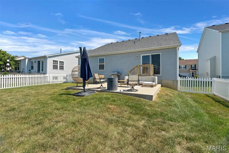 2046 Preston Woods Parkway, Lake St. Louis, MO 63367 — listing photo 39 of 41