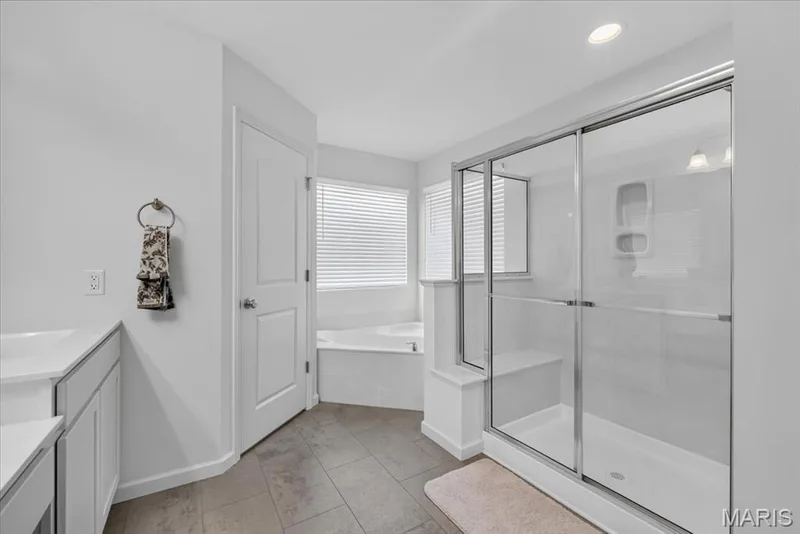 634 Creek Bend Drive, Lake St. Louis, MO 63367 — listing photo 18 of 42